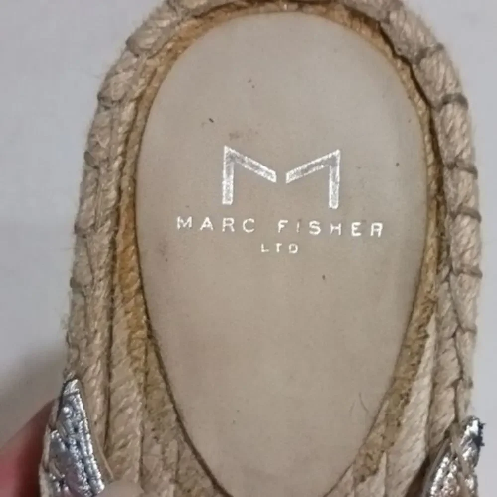 Marc Fisher silver metallic espadrilles sz 9.5